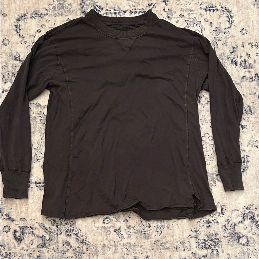 aerie gray long sleeve henley!!